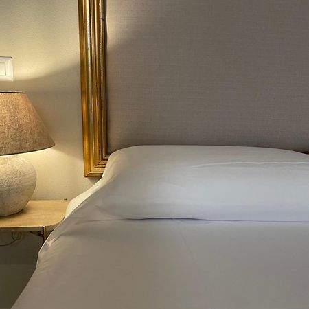 Notus Rooms Noto Luaran gambar