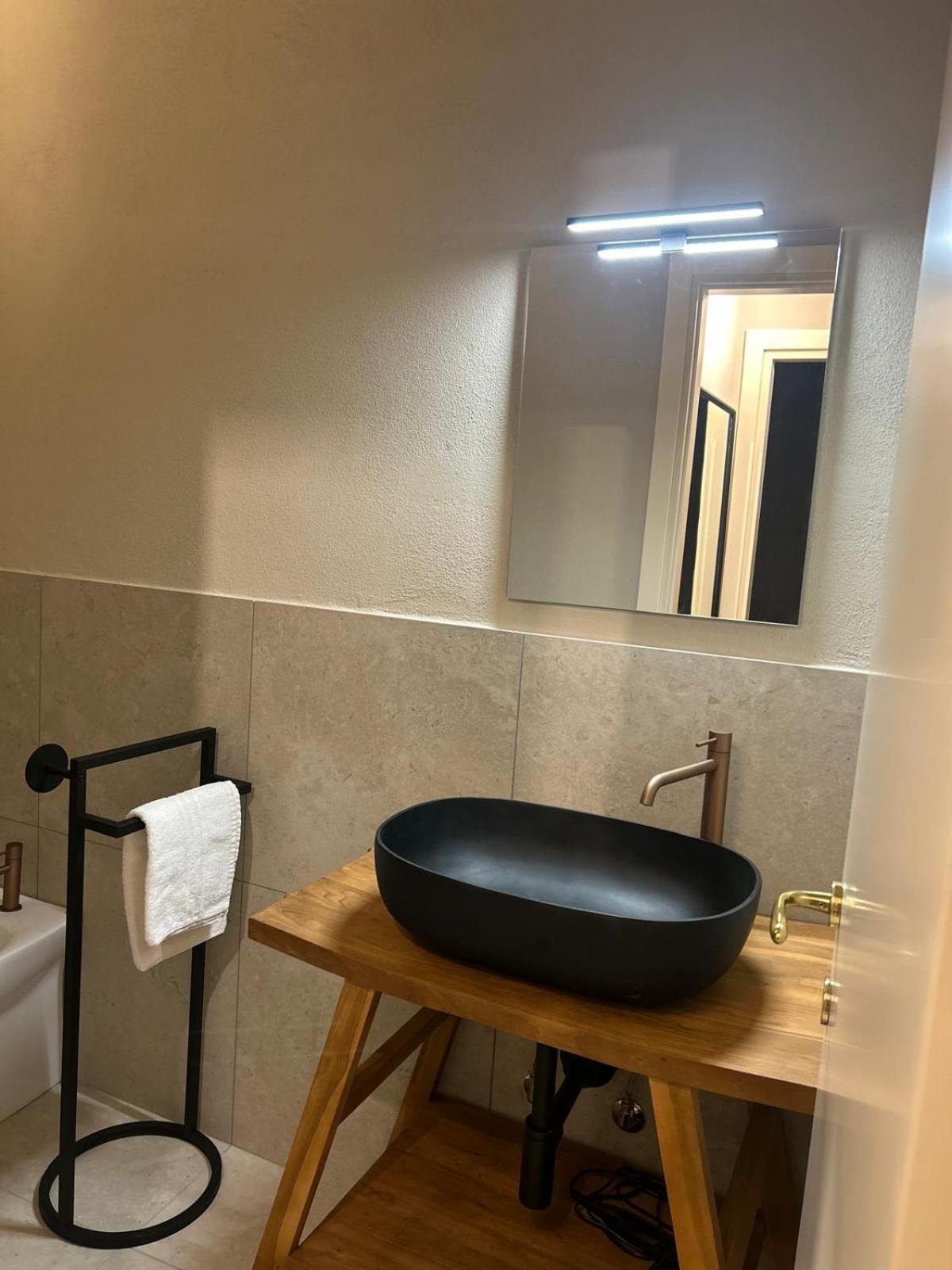 Notus Rooms Noto Luaran gambar