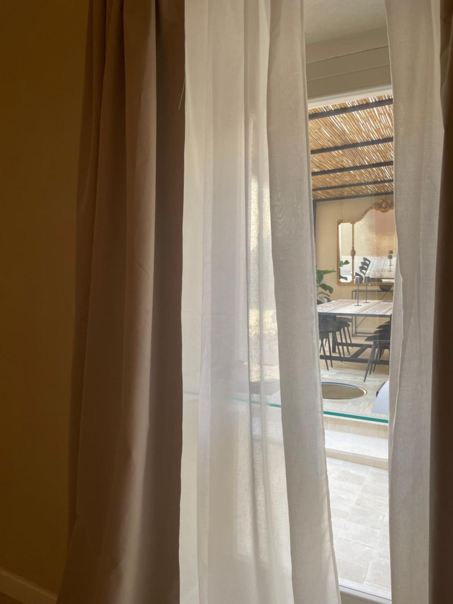 Notus Rooms Noto Luaran gambar