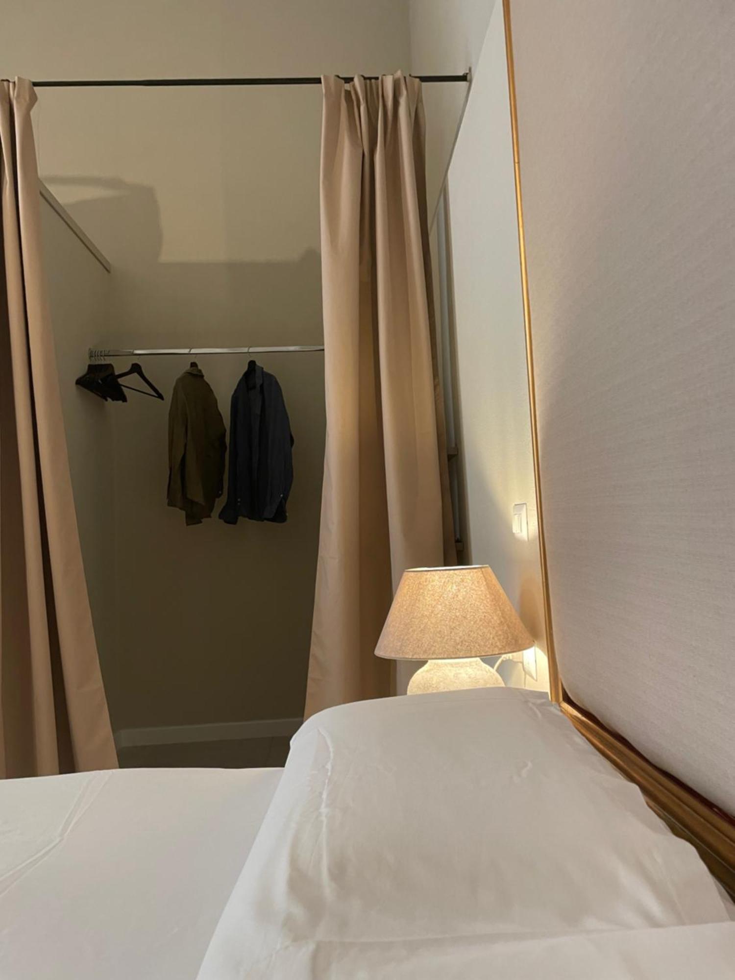 Notus Rooms Noto Luaran gambar